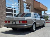 1988 Mercedes-Benz 560 SEL Sedan SKU:AA1018 Atomic Motors 89011 - Image 6