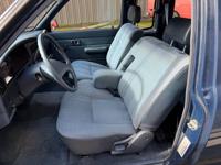 1989 Toyota Extra-Cab Deluxe Truck 1-Certified Carfax Local Owner 76k Bellevue (Local Owner) - Image 10