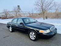 2011 Ford Crown Victoria LX 4dr Sedan _Ford_ _Crown Victoria_ _Sedan_ - Image 3