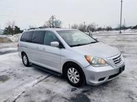 2010 Honda Odyssey EX L w/DVD w/Navi 4dr Mini Van and Navi _Honda_ _Odyssey_ _Hatchback_ - Image 4