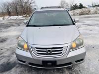 2010 Honda Odyssey EX L w/DVD w/Navi 4dr Mini Van and Navi _Honda_ _Odyssey_ _Hatchback_ - Image 9