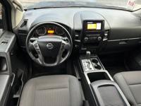 2014 Nissan Titan SV 4X4 Auburn - Image 6