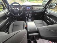 JEEP WRANGLER UNLIMITED S ford bronco xterra outback 4runner forester (503-919-1354 - clearchoiceautomotive.com) - Image 3