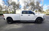 2023 RAM 3500 BIG HORN 4WD TRADESMAN DUALLY DOWN WE FINANCE ALL Free shipping from our Florida dealership - Image 6