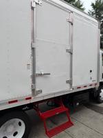 2018 ISUZU NRR W5500HD DIESEL 67K.MI.16FT.FEEFER BOX TRUCK***SALE*** PORTLAND OREGON - Image 9
