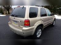 2007 Ford Escape Hybrid Base AWD 4dr SUV - Image 8
