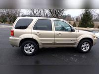 2007 Ford Escape Hybrid Base AWD 4dr SUV - Image 9