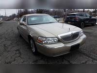 2006 Lincoln Town Car Signature Limited 4dr Sedan