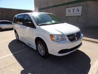 DODGE GRAND CARAVAN SE MOBILITY HANDICAP WHEELCHAIR MANUAL RAMP VA Irving, TX - Image 4