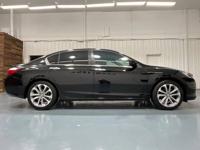 2013 Honda Accord Sport Sedan / 2.4L 4 Cyl / 6-SPEED MANUAL/1-OWNER SeM&M Investment Cars - Gladstone - Image 5