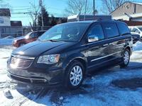 2012 Chrysler Town and Country Touring L 4dr Mini Van long island - Image 4