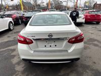 2017 Nissan Altima 2.5 S Camden, NJ - Image 5