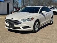2018 Ford Fusion SE 4dr Sedan - Image 2