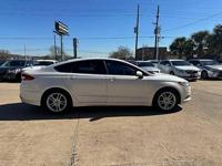 2018 Ford Fusion SE 4dr Sedan - Image 5