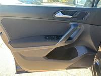2018 Volkswagen Tiguan 2.0T S 4dr SUV - Image 9
