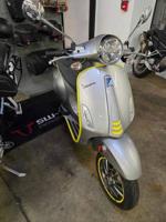 2021 Vespa Elettrica 45mph - EV ScooterNE Portland - Image 3