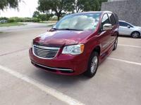 CHRYSLER TOWN & COUNTRY TOURING- L HANDICAPPED WHEELCHAIR PWR RAMP VAN Irving, TX - Image 5