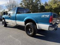 2001 Ford F-250 F250 F 250 Super Duty XLT 4dr Super Cab 4WD LB + Gator Truck Center of Ocala - Image 5
