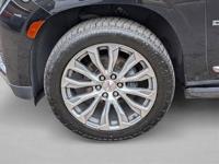 2023 GMC Yukon Denali 4x4 4WD SUV AUTONATION Call (720) 780-7198 to confirm availability - March 10th - Image 10