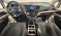 2017 Chrysler Pacifica LX Minivan 4D north chicagoland - Image 7