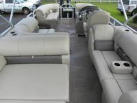 2021 Sun Tracker Party Barge 22DLX 150HP Low Hour Pontoon Springfield, OR - Image 10