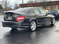 2011 MERCEDES-BENZ C300 SPORT 4MATIC AWD// LUXURY//GREAT DEAL - Image 6