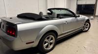 2009 ford mustang convertible Jacksonville - Image 6