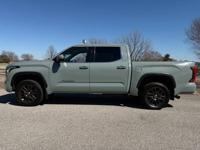 2022 Toyota Tundra Crewmax Limited TRD Offroad 4 X 4 - 1 owner 49K!!! - Image 3