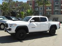 2022 Toyota Tacoma SR5 double cab nav 1-owner 54k mi new huge tires A+ Escondido - Image 2