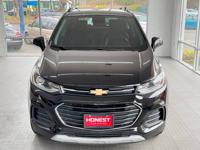 2020 Chevrolet Trax LT Sport Utility 4D Shoreline - Image 3