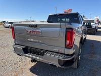 2021 GMC Sierra 1500 AT4 4X4 6.2 GAS CREW CAB Pickup S Manning Rd El Reno, Ok / N.E.Corner of I-40 & Manning - Image 7