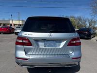 2015 Mercedes-Benz M-Class 4MATIC 4dr ML 350 Middle TN Blvd. Murfreesboro, TN - Image 10