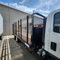 ISUZU NQR STAKEBED + LIFTGATE 17950GVW - DIESEL AUTO -P/W P/L CRUISELOS ANGELES- BUILD PER ORDER- - Image 4