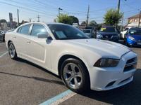 2013 Dodge Charger 4dr Sdn SE RWD EASY FINANCING FOR ANY SITUATION! + NEW OIL, BRAKES, ROTORS , TIRES SERVICED, GUARANTEE! - Image 4