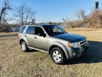 2009 Ford Escape XLT AWD 4dr SUV V6 _Ford_ _Escape_ _Sedan_ - Image 3