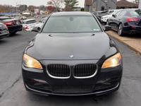 2011 BMW 740i M-SPORT PACKAGE / LOADED MODEL / WARRANTY *** LOOK *** FEASTERVILLE - Image 4