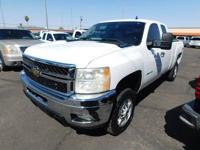 2011 Chevrolet Silverado 2500HD 4WD Ext Cab 144.2" LT Get Financed Now! - Image 4