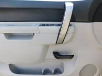 2011 Chevrolet Silverado 2500HD 4WD Ext Cab 144.2" LT Get Financed Now! - Image 10