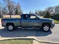 2007 Chevy Silverado FULLY LOADED! DRIVES LIKE NEW!!!!! Park Forest - Image 4