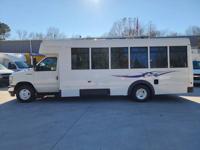 2021 Ford E-450 E450 25 Passenger Shuttle Bus Coach Van Mini Bus - Image 3