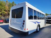 2021 Ford E-450 E450 25 Passenger Shuttle Bus Coach Van Mini Bus - Image 6
