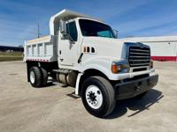 2009 STERLING DUMP! LOW MILES, ONE OWNER! - Image 3