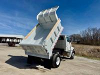 2009 STERLING DUMP! LOW MILES, ONE OWNER! - Image 8