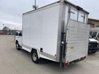 2019 FORD E350 SUPER DUTY BOX TRUCK W/ POWER LIFTGATE - Image 3