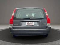 LOW MILES • 2004 VOLVO V70 2.5T • WAGON • LEATHER & HEATED • MOONROOF HILLSBORO - Image 6