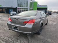 2005 TOYOTA AVALON WAUKEGAN, ILLINOIS - Image 8