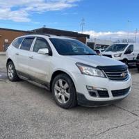 2017 Chevrolet Traverse AWD 4dr LT w/1LT Merrillville, IN - Image 4