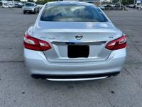 2017.5 Nissan Altima SV: 42k, Sunroof, Heated Black Leather Seats - Image 5