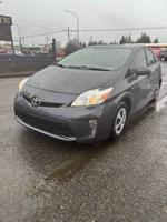 2015 toyota prius Everett - Image 2