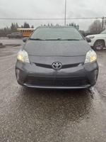 2015 toyota prius Everett - Image 3